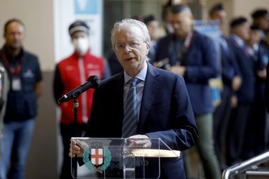 Milano, stop del prefetto al sindaco Sala sulle registrazioni dei figli delle coppie LGBT