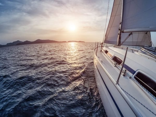 La Pasqua più “cool”? In barca alle Cinque Terre