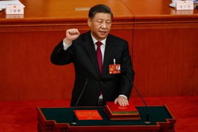 Cina, Xi Jinping rieletto Presidente per la terza volta