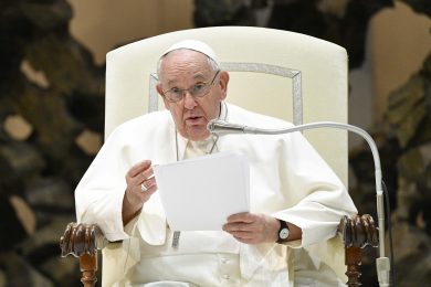 Papa Francesco: «Putin sa che sono a disposizione per negoziare la pace in Ucraina»