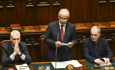 Piantedosi: «Falso che il Governo impedisca i soccorsi»