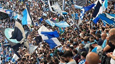 Napoli-Salernitana 1-1; festa scudetto rinviata