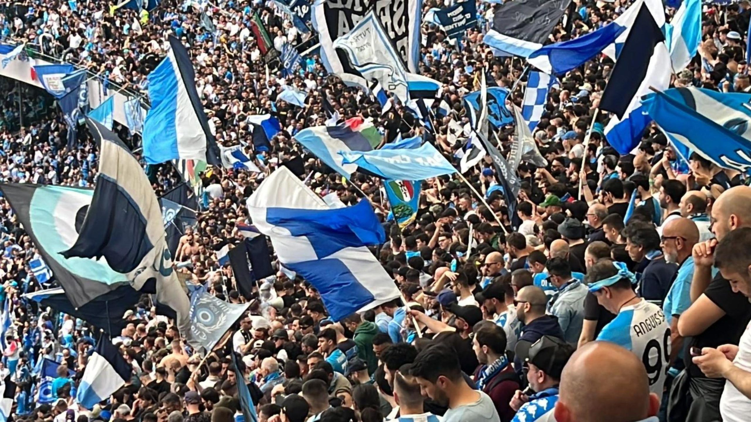 Napoli-Salernitana 1-1; festa scudetto rinviata Napoli-Salernitana 1-1; festa scudetto rinviata