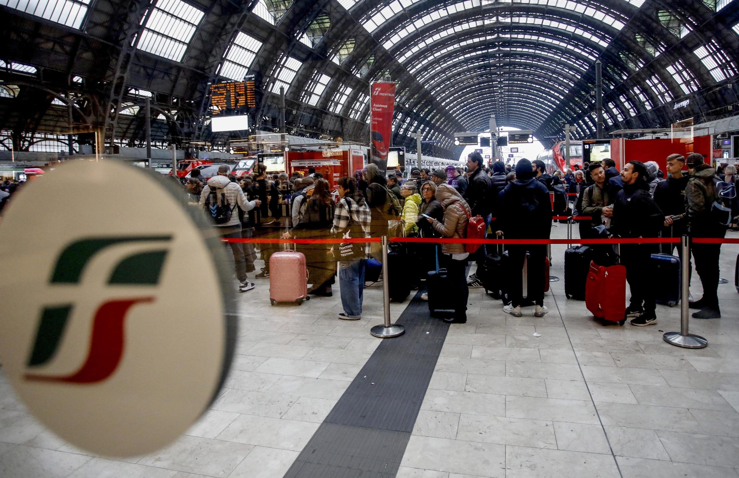 Milano Centrale: violentata ragazza di 20 anni nell’ascensore della stazione Milano Centrale: violentata ragazza di 20 anni nell’ascensore della stazione