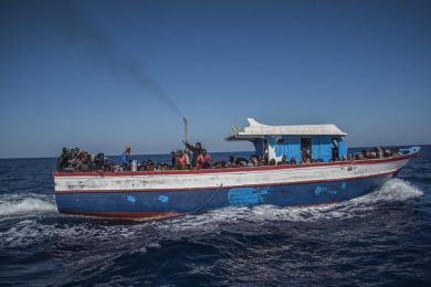 Migranti: la statistica che smaschera l’ideologia
