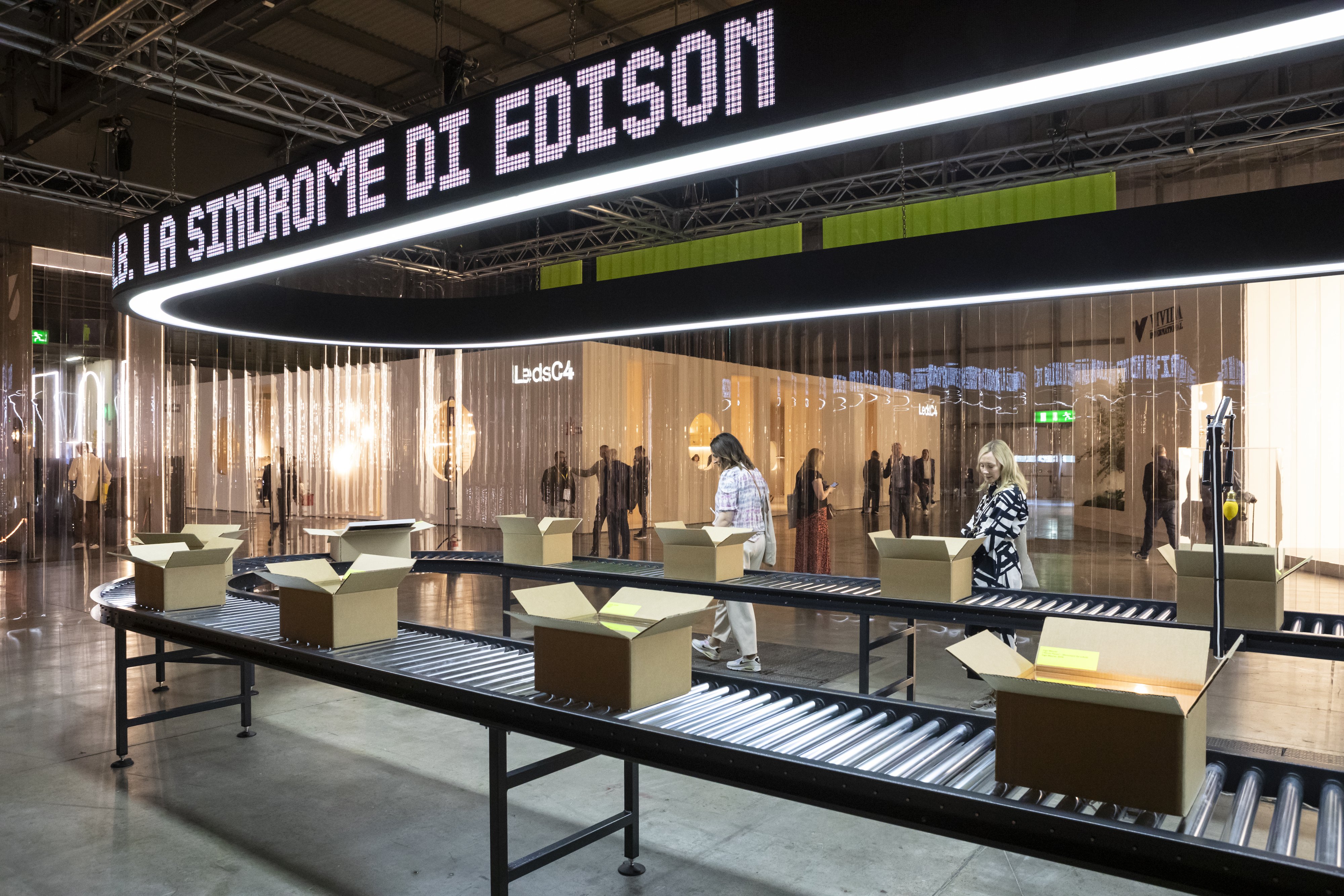 Euroluce illumina il Salone del Mobile di Milano Euroluce illumina il Salone del Mobile di Milano