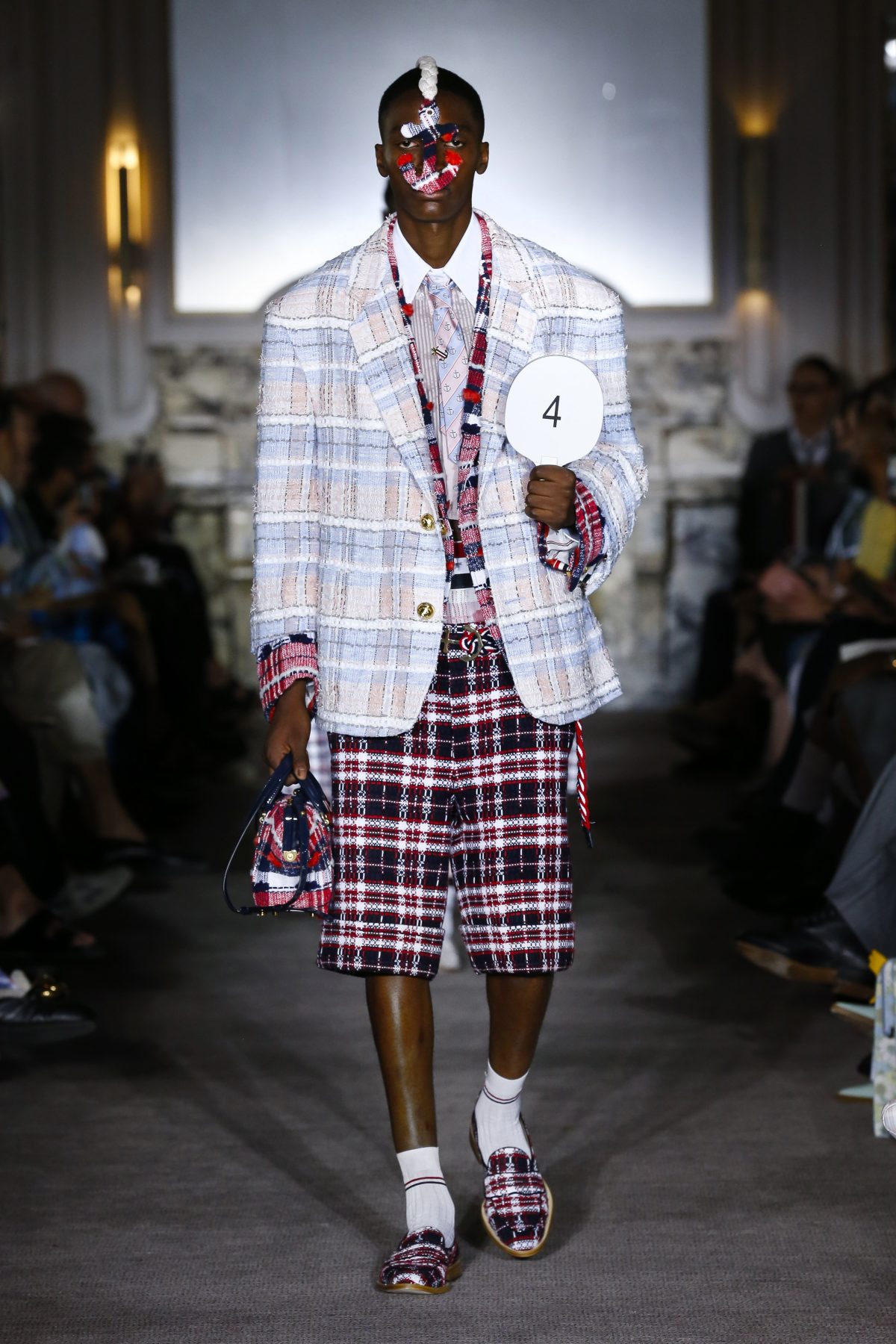 Galleria foto 'Se la giacca sceglie il bermuda…' - foto 8