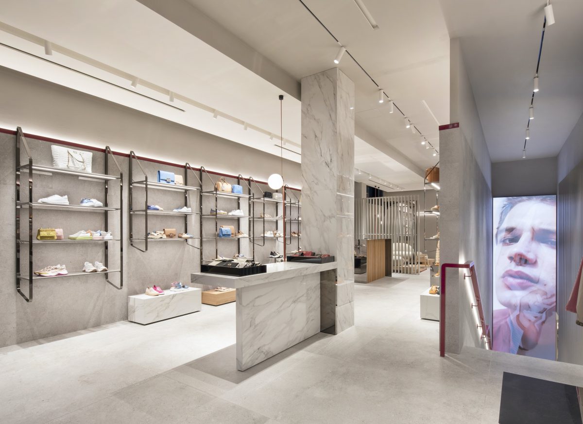 Galleria foto 'La moda torna a credere negli spazi retail innovativi o dal fascino retrò' - foto 4