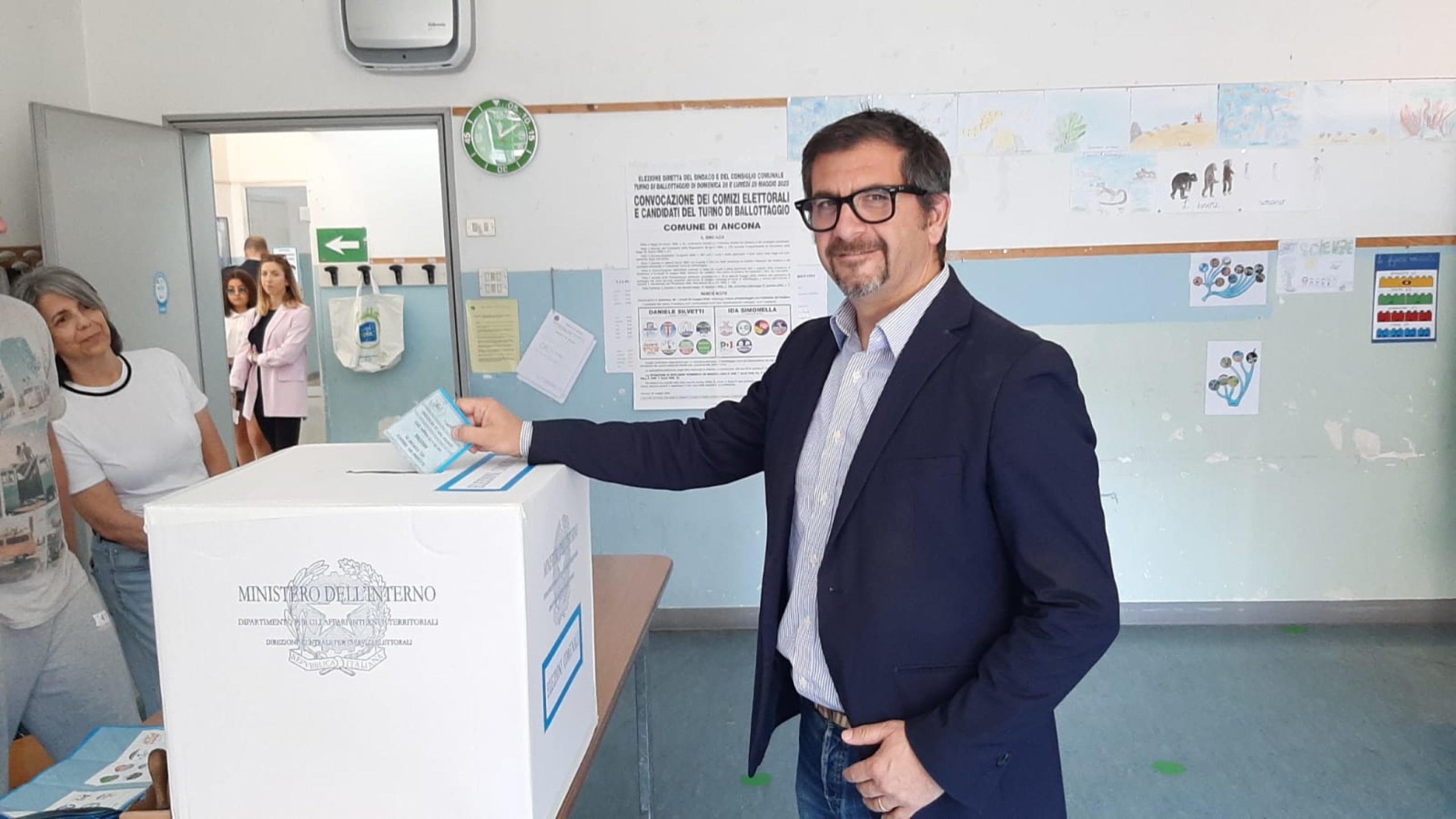 Elezioni 2023, i risultati delle comunali e dei ballottaggi. Vince il centrodestra Elezioni 2023, i risultati delle comunali e dei ballottaggi. Vince il centrodestra