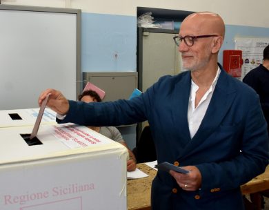 Elezioni comunali, ballottaggi in 41 città: affluenza in calo al 49,64%