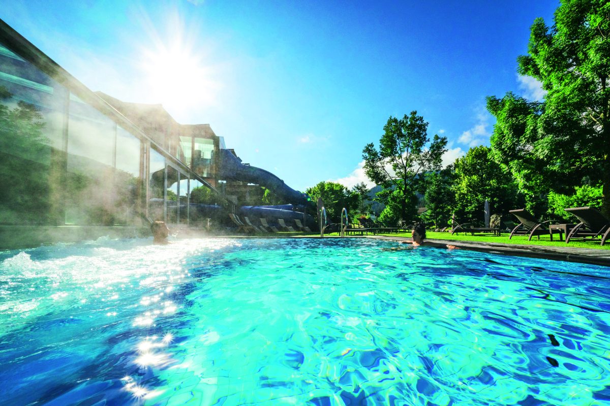 Un tuffo dove l’acqua è più blu
