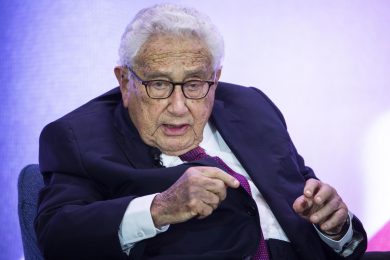 Stati Uniti: libro denuncia contro l’ex segretario di Stato, Henry Kissinger