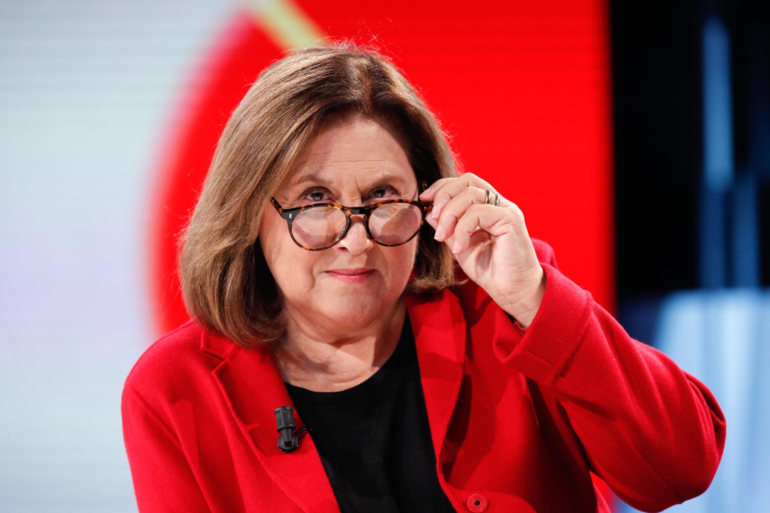 Si stracciano le vesti per la Annunziata ma non interessa agli spettatori della tv di oggi