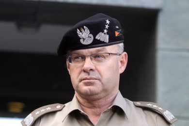Polonia, l’ex capo di Stato maggiore dell’esercito: «Prepararsi ad un’insurrezione in Bielorussia»