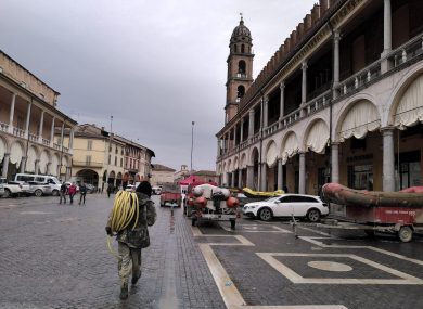 Alluvione, ambientalisti nei palazzi della Regione: «Vostro sonno genera morti»