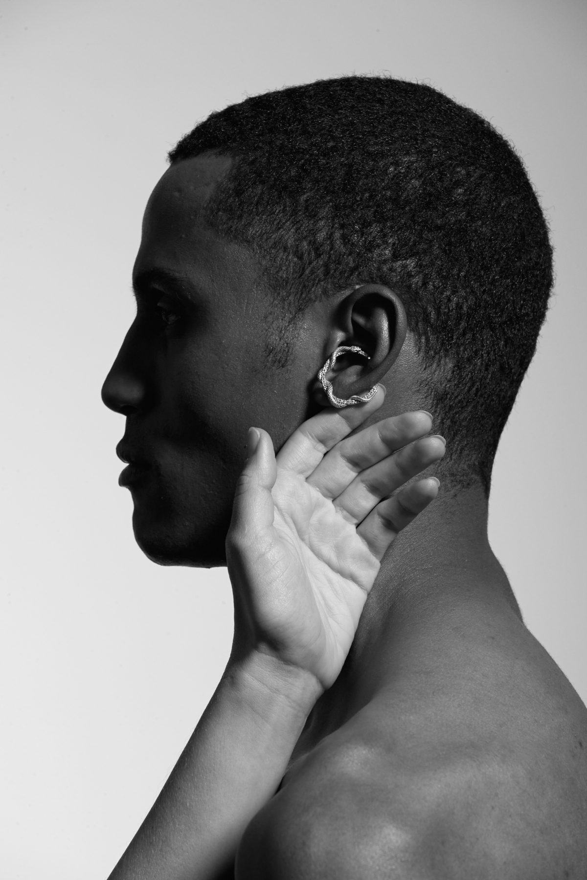 Galleria foto 'Vola il business dei gioielli per lui' - foto 5