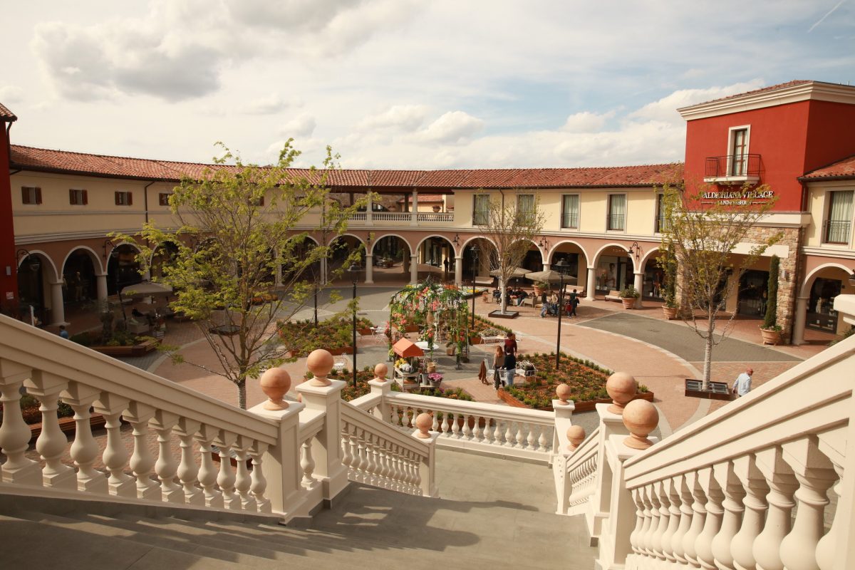 Galleria foto 'Gli Outlet Italia: unicità, multi-esperienze e digitale' - foto 7