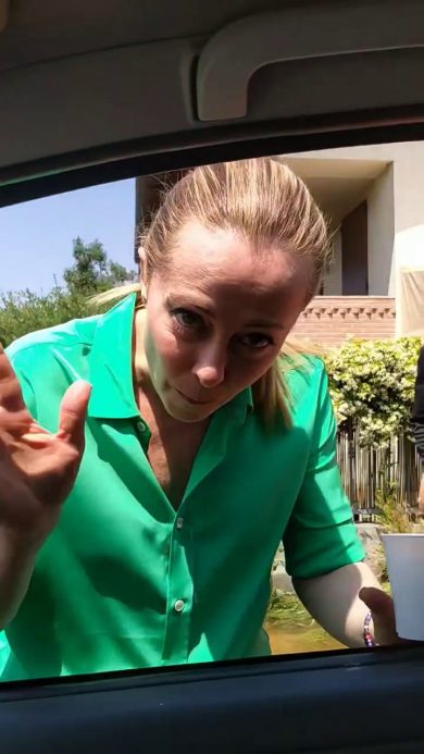 Giorgia Meloni arrivata in Emilia Romagna. In visita a Ghibullo | video