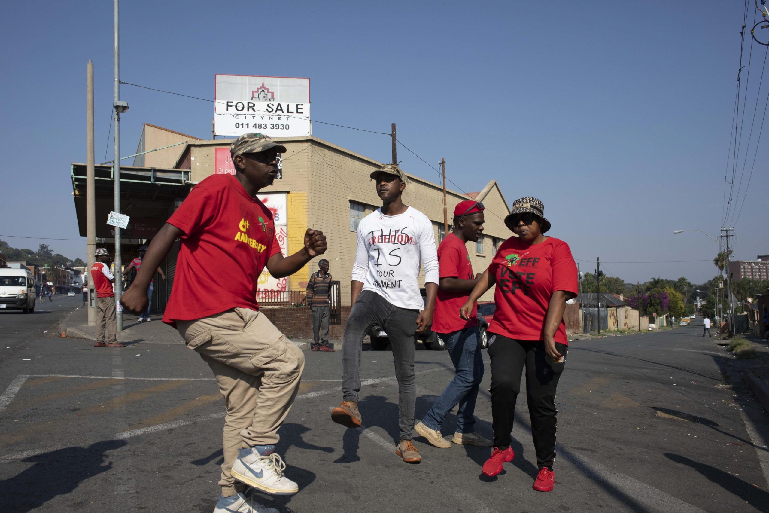 Sale la tensione tra Stati Uniti e Sudafrica per le armi a Mosca Sale la tensione tra Stati Uniti e Sudafrica per le armi a Mosca