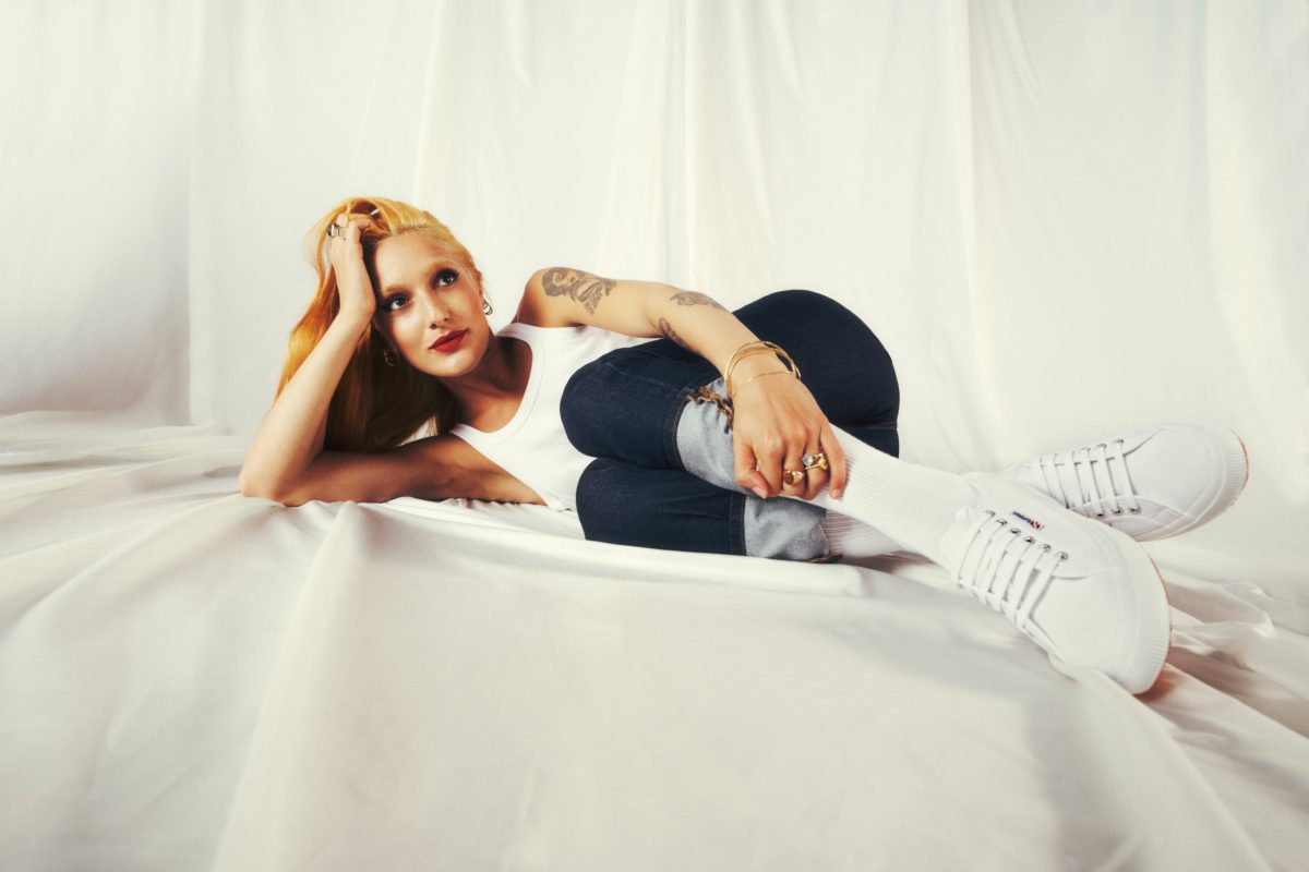 Galleria foto 'Levante: la vertigine del bello, carnale ed emozionale' - foto 4