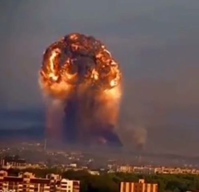 Ucraina: missile russo colpisce deposito di munizioni a Khmelnitsky | video