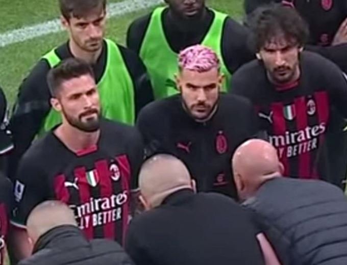 Il confronto tra il Milan e gli ultras non è accettabile Il confronto tra il Milan e gli ultras non è accettabile