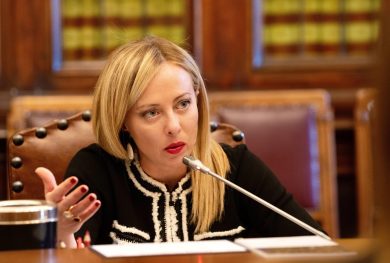 Meloni: “Senza possibilità di realizzare maternità e lavoro non ci sono pari opportunità per donne”