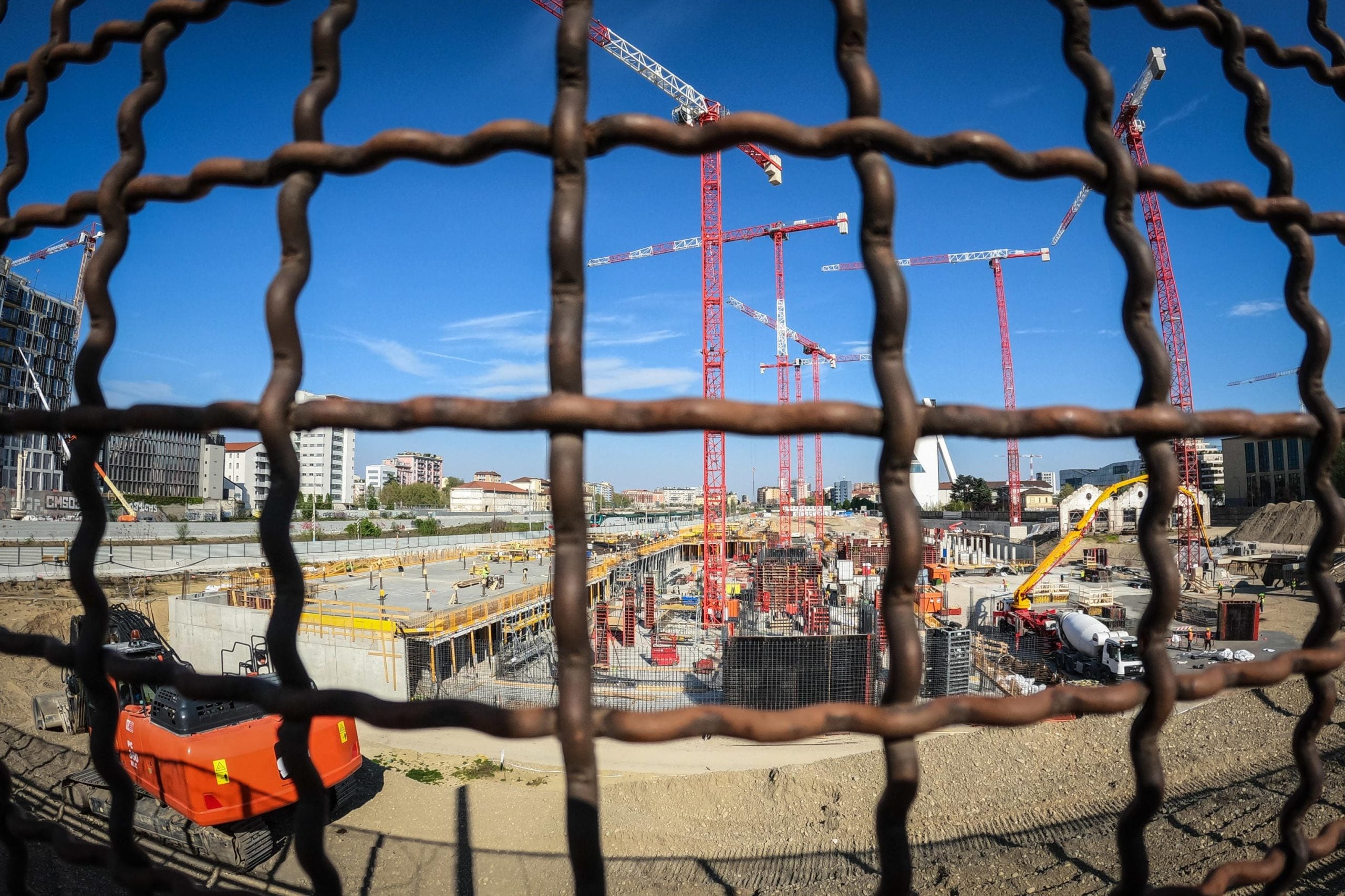 Olimpiadi Milano-Cortina 2026: una corsa contro il tempo