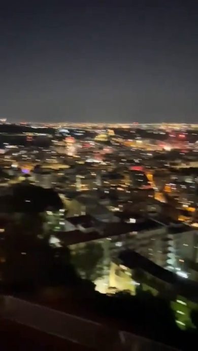 Scudetto del Napoli. Fuochi d’artificio illuminano la città | video
