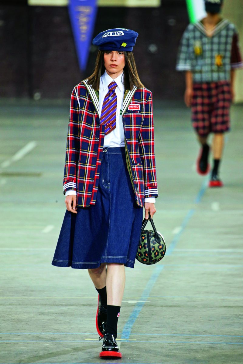 Cravatta e foulard, corsi e ricorsi della moda Cravatta e foulard, corsi e ricorsi della moda