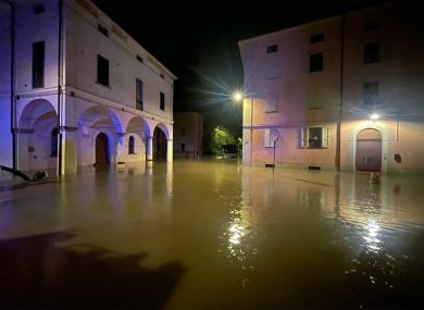 Maltempo in Emilia Romagna, oltre 250 evacuati e treni sospesi