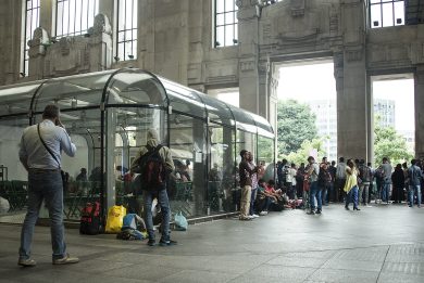 I clandestini delinquenti della Stazione Centrale di Milano sono intoccabili