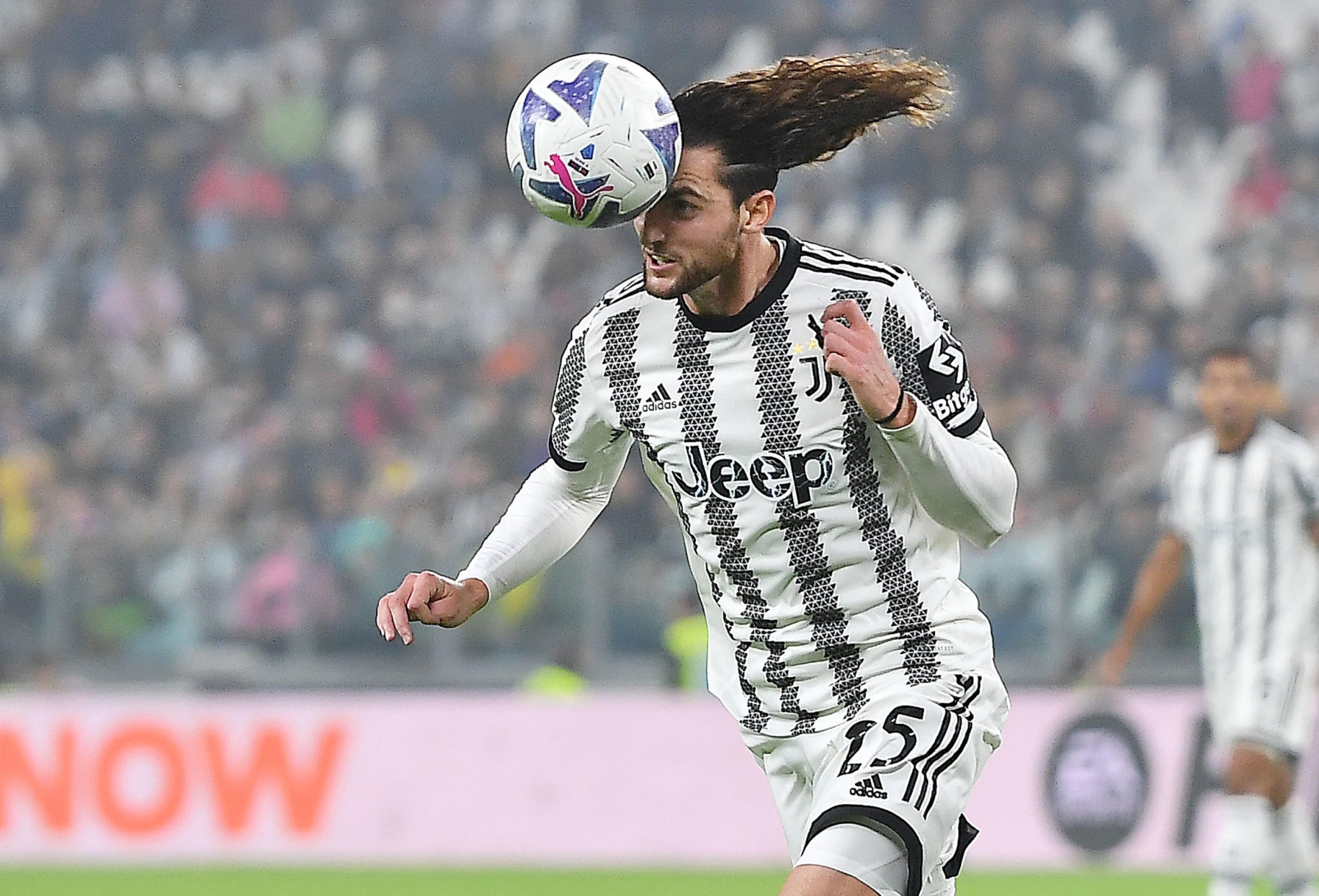 Rabiot rinnova: alla Juventus fino al 2024 Rabiot rinnova: alla Juventus fino al 2024