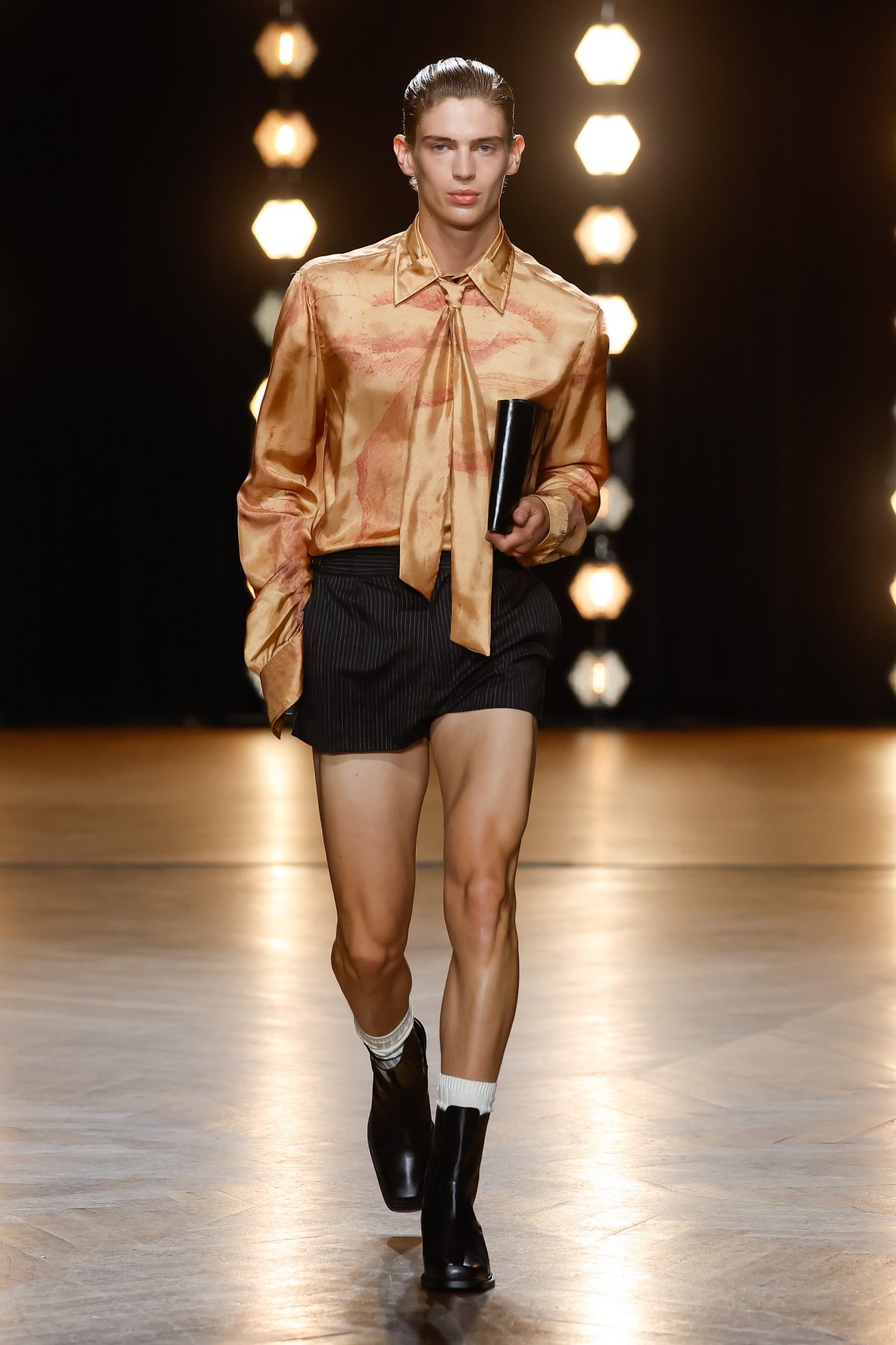 Galleria foto 'Paris Fashion Week: alla ricerca della propria identità' - foto 23