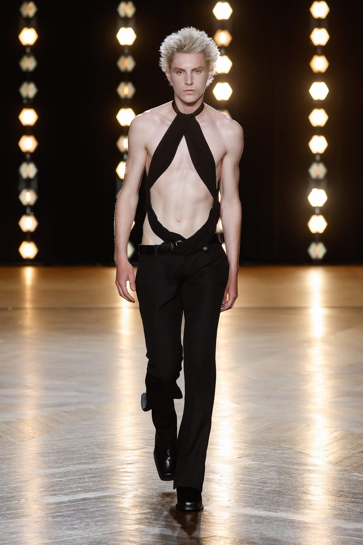 Galleria foto 'Paris Fashion Week: alla ricerca della propria identità' - foto 24