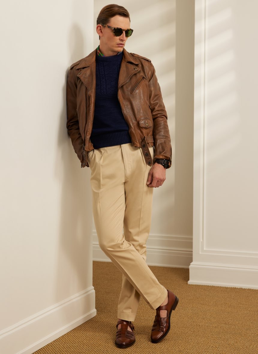 Quattro stili illustri di abbigliamento formale e artigianale lusso Quattro stili illustri di abbigliamento formale e artigianale lusso