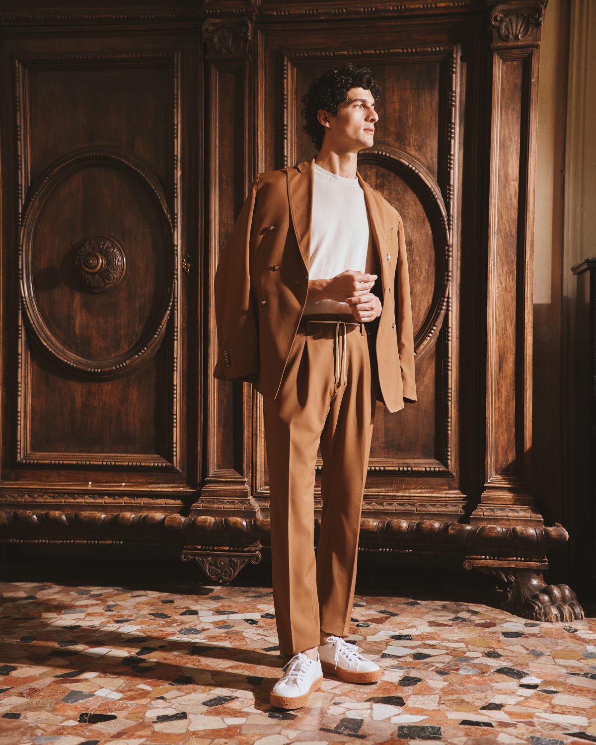 Galleria foto 'Pitti porta in scena una sartoria disinvolta e rilassata' - foto 10