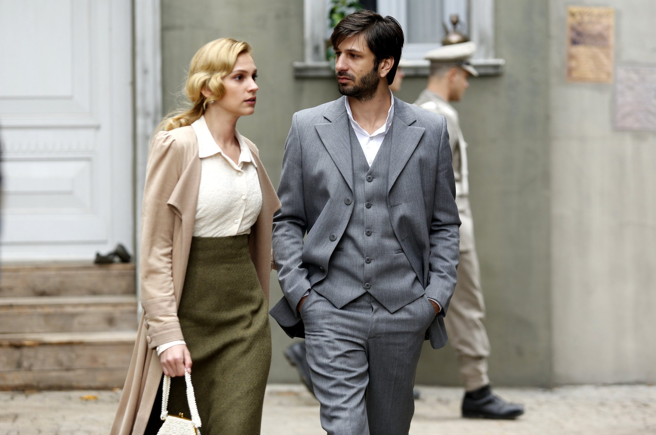 La ragazza e l’ufficiale: tutto sulla nuova serie di Canale 5