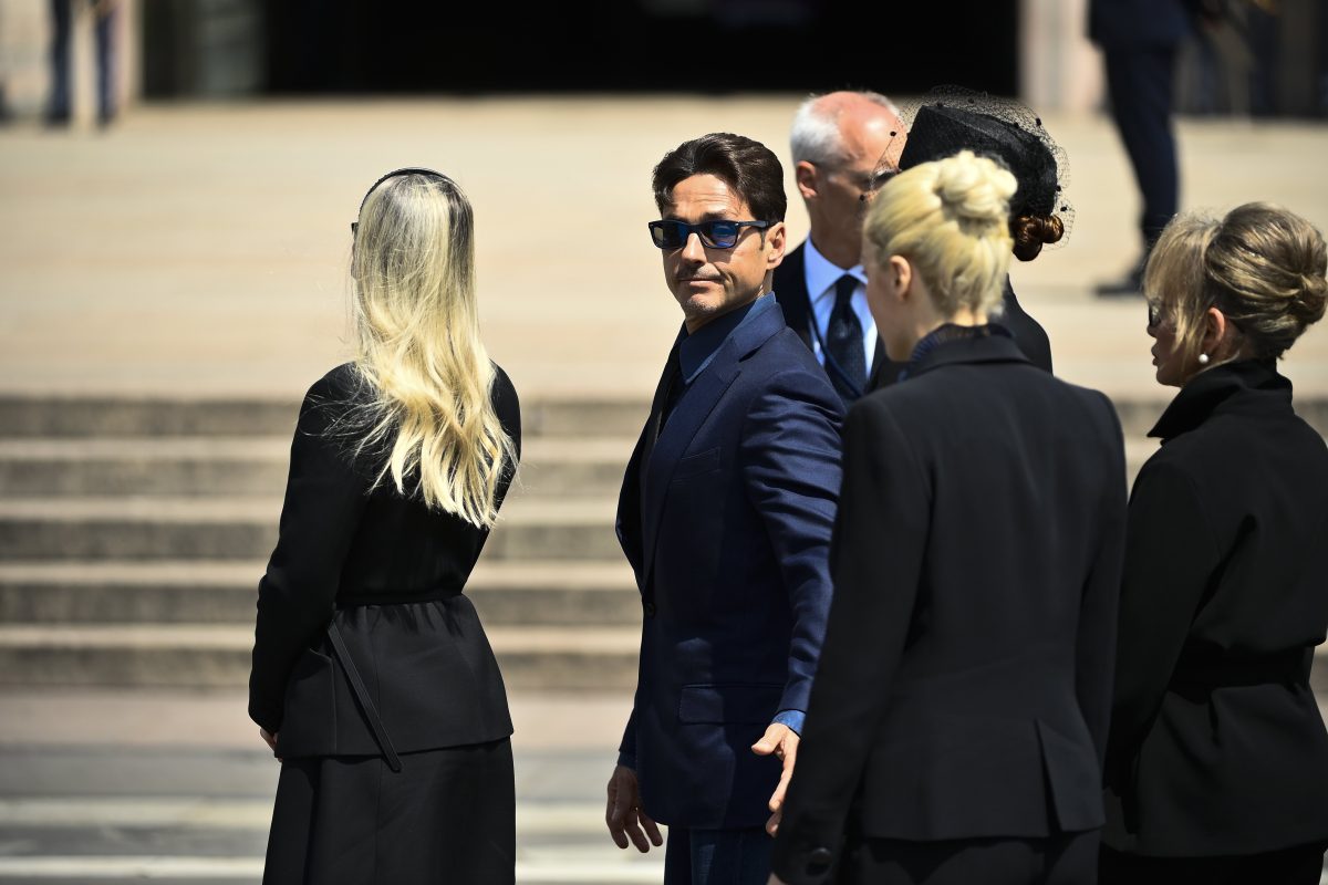 Galleria foto 'I funerali di Berlusconi. Le immagini' - foto 10