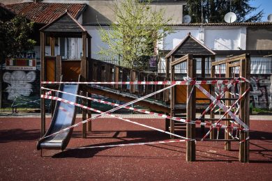 Scivoli cosparsi di acido muriatico in un parco in Massachusetts, almeno 2 bambini feriti