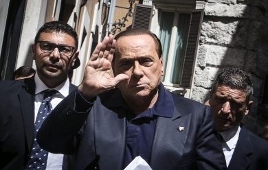 Silvio Berlusconi, il cordoglio corre sul web