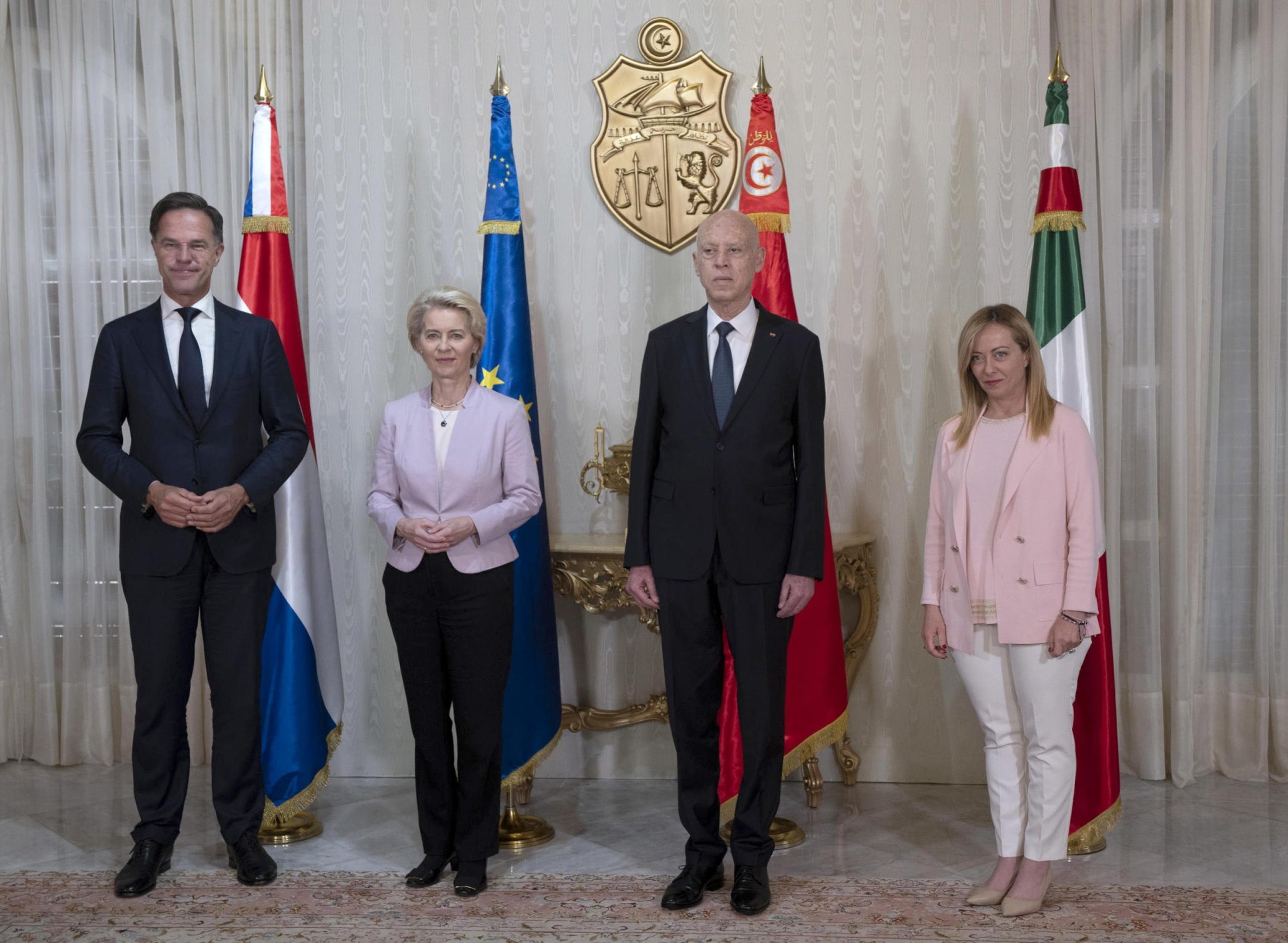 L’Ue inizia finalmente a muoversi sulla Tunisia L’Ue inizia finalmente a muoversi sulla Tunisia