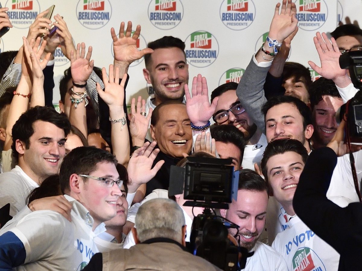 Galleria foto 'Silvio Berlusconi: uomo, politico, imprenditore | Fotostoria' - foto 11