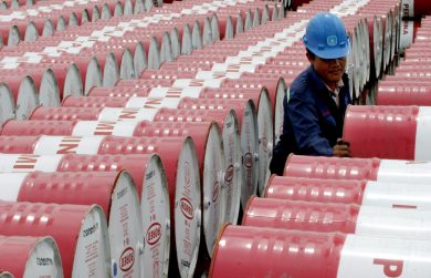 Petrolio: ok ai tagli fino al 2024. L’attenzione sui prezzi in ribasso