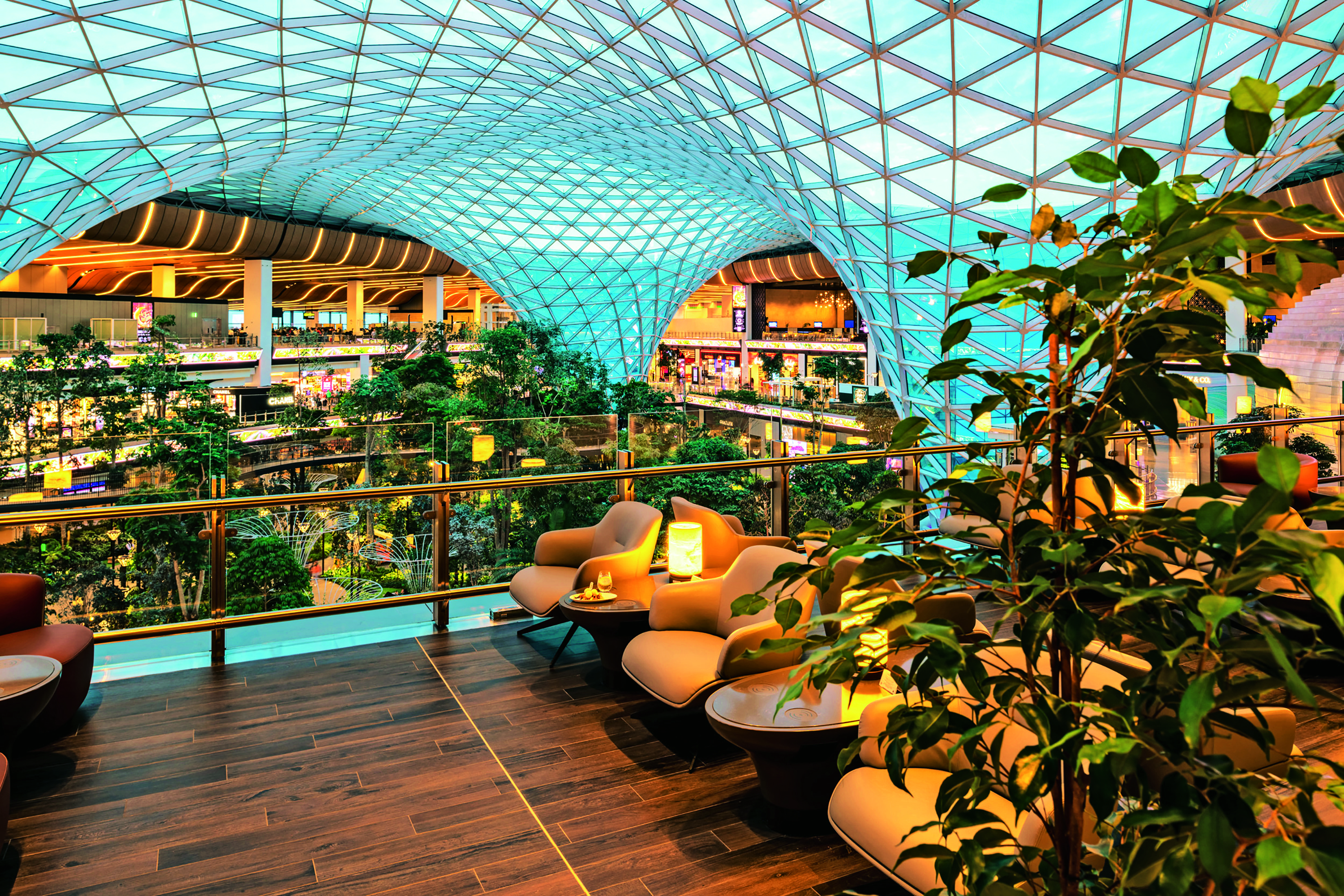 Lounge: dove l’attesa vale il viaggio Lounge: dove l’attesa vale il viaggio