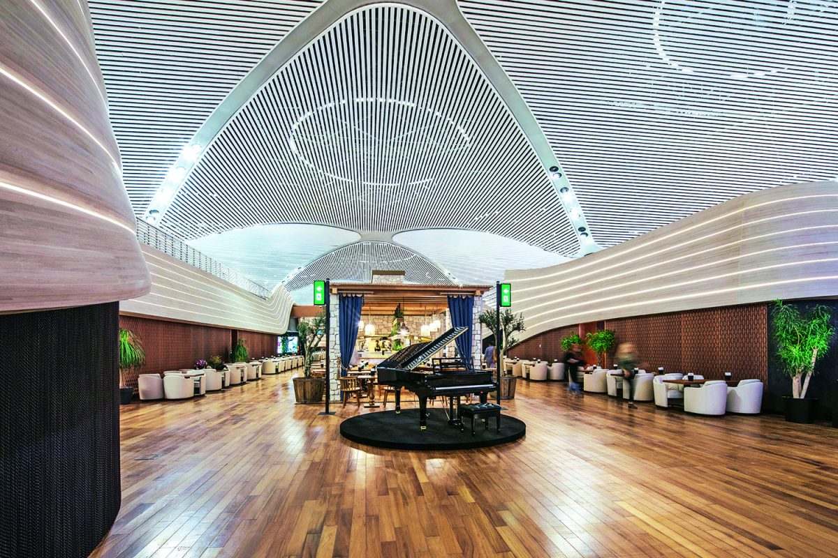 Galleria foto 'Lounge: dove l’attesa vale il viaggio' - foto 4