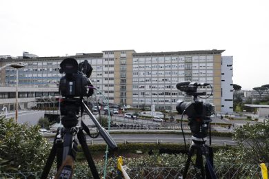 Papa Francesco al Gemelli per controlli