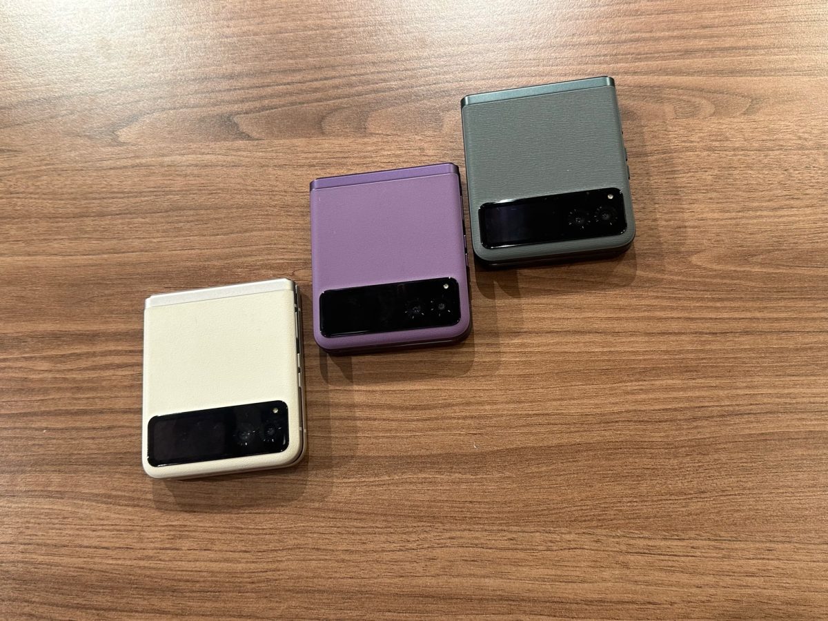 Galleria foto 'Razr 40 Ultra e Razr 40, le curve giuste di Motorola' - foto 2