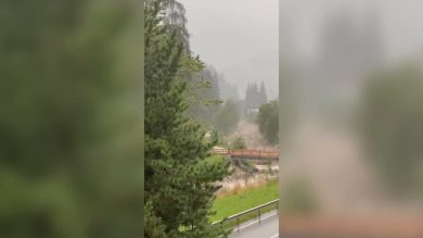 Maltempo: in Alto Adige forti raffiche di vento e una frana | video
