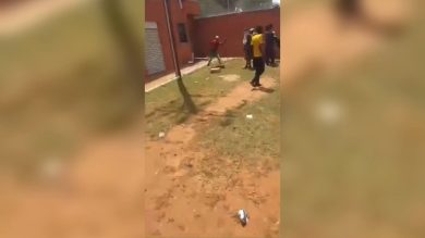 Niger, assalto all’ambascista francese | video